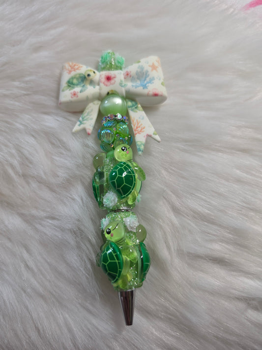Ready to Ship - Turtle Bow with Turtles Clay Pen